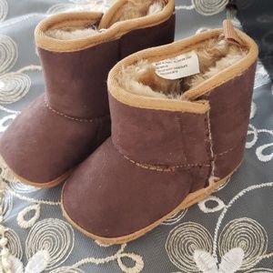Baby boots old navy